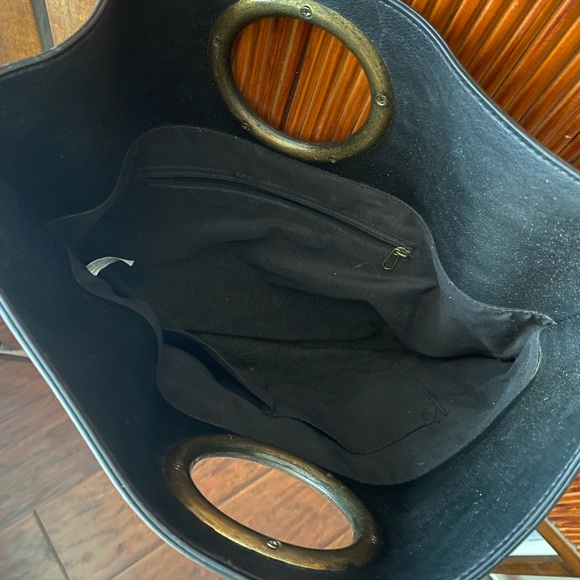 Classy black with gold purse - Picture 2 of 5